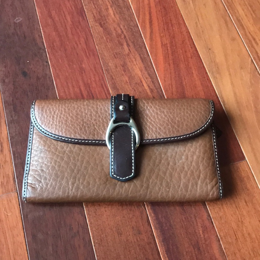 Dooney and Bourke brown soft leather wallet